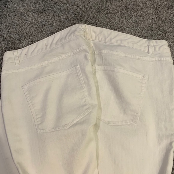 Coldwater Creek natural fit pant - Picture 2 of 4